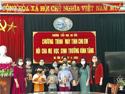 Trường tiểu học Đa Tốn hưởng ứng chương trình  Máy tính cho em 